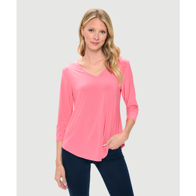 Relaxed V-Neck 3/4 Sleeve Top