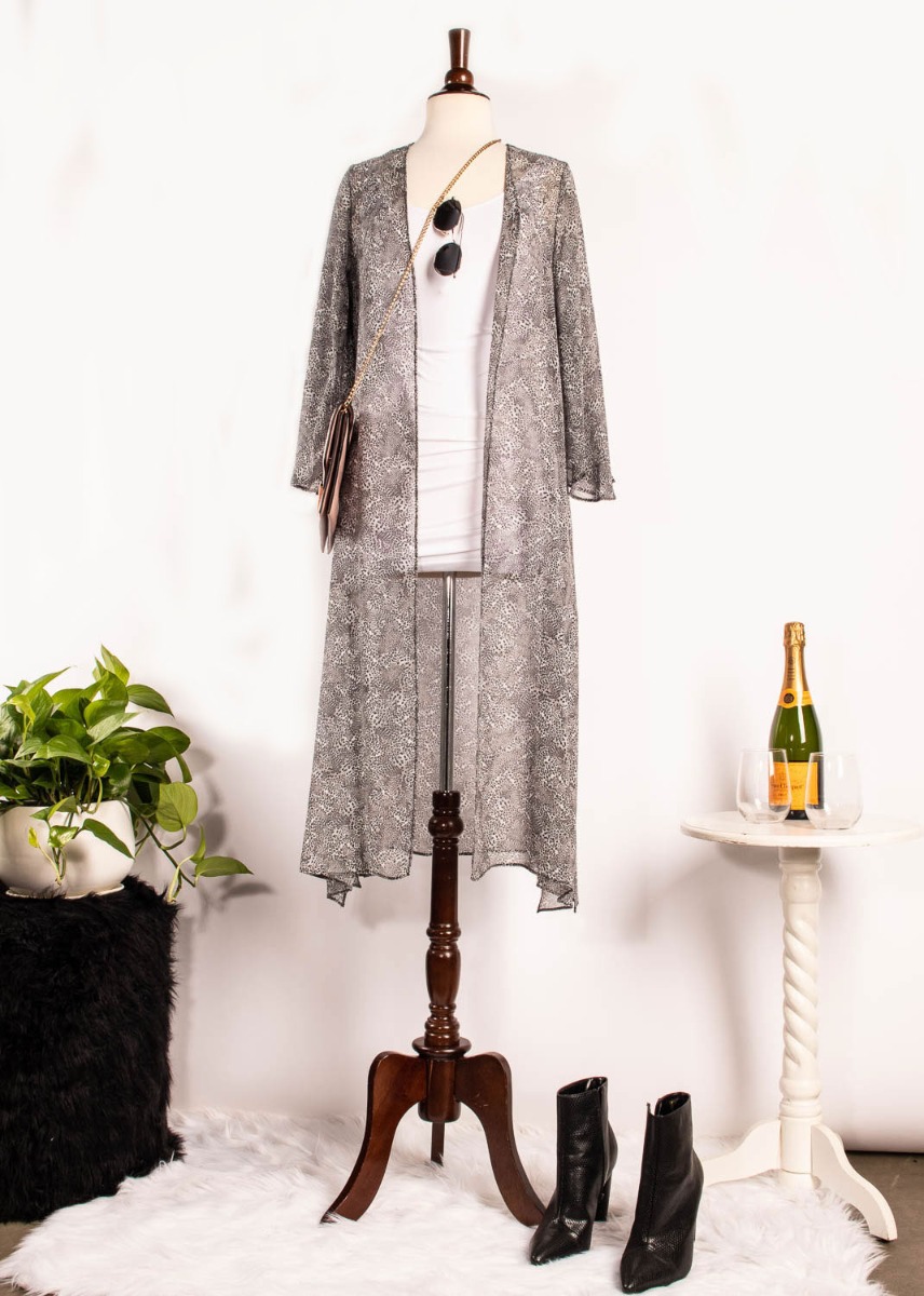 How to Dress Up Your Chiffon Duster